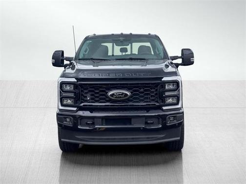 2025 Ford F-350 Lariat Super Duty