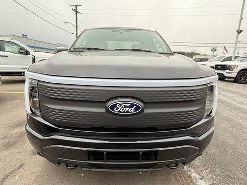 2025 Ford F-150 Lightning XLT