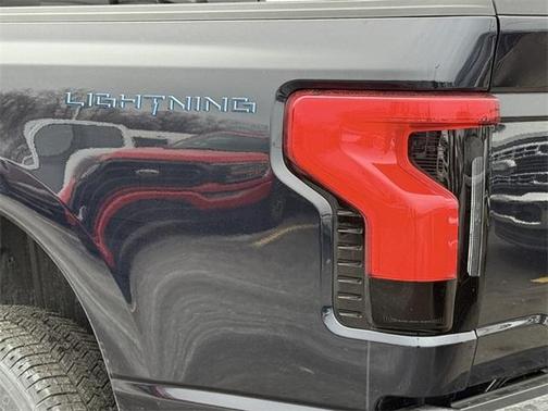 2025 Ford F-150 Lightning XLT