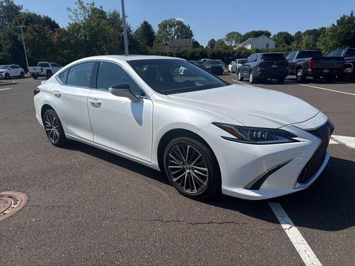 2022 Lexus ES 250 Base