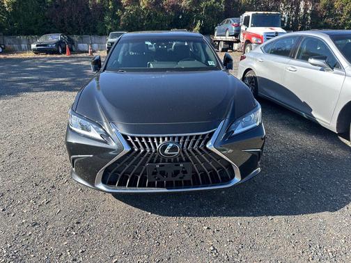 2022 Lexus ES 350 Base