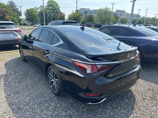 2022 Lexus ES 350 Base