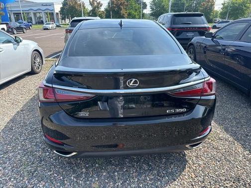 2022 Lexus ES 350 Base