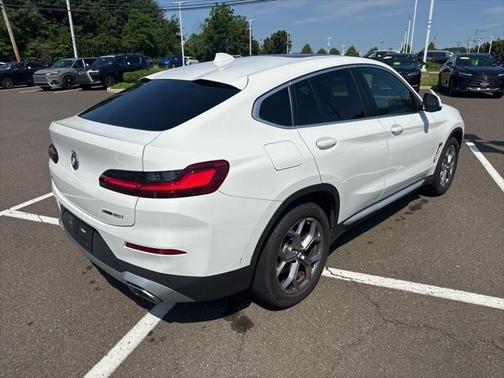 2022 BMW X4 xDrive30i