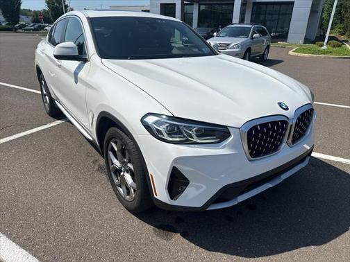 2022 BMW X4 xDrive30i