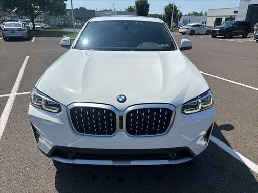 2022 BMW X4 xDrive30i