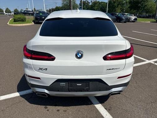 2022 BMW X4 xDrive30i