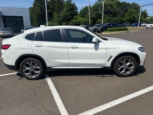 2022 BMW X4 xDrive30i