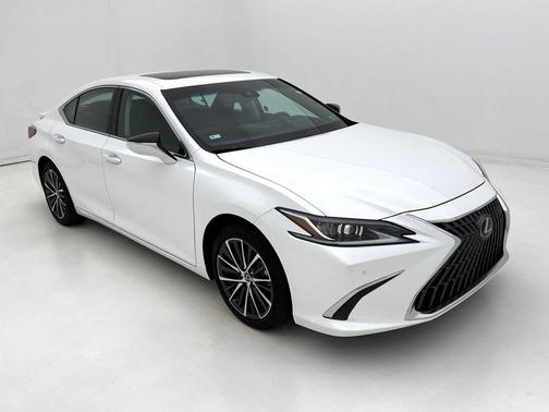 2025 Lexus ES 350 Base