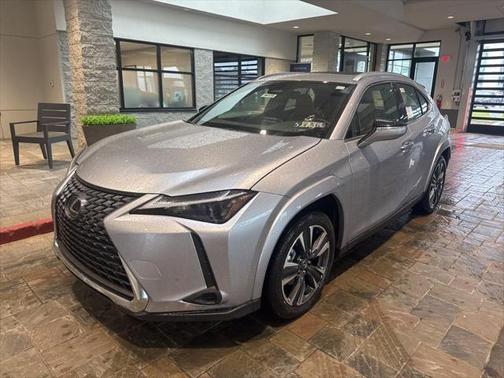 2025 Lexus UX 300h Premium