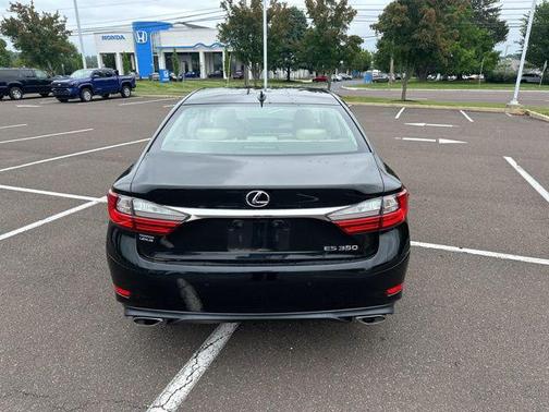 2018 Lexus ES 350 Base
