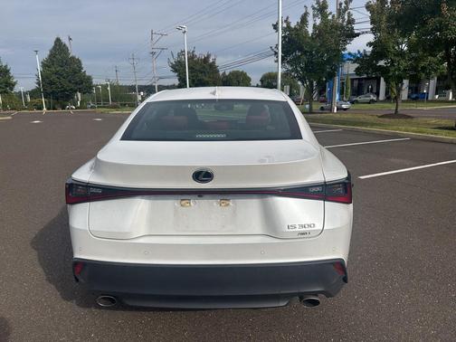2022 Lexus IS 300 Base