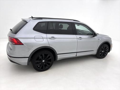 2020 Volkswagen Tiguan 2.0T SE R-Line Black 4MOTION
