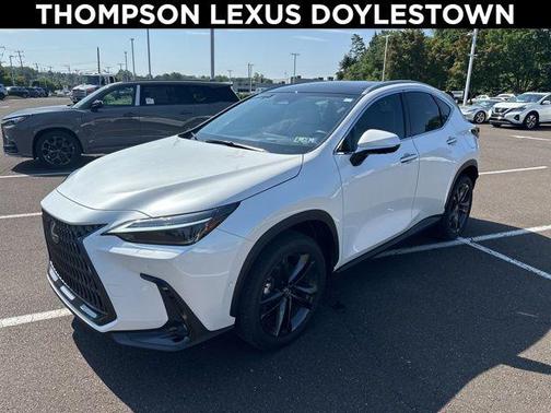 2025 Lexus NX 450h+ Luxury