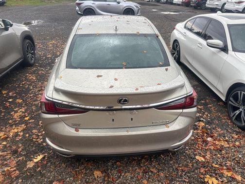 2021 Lexus ES 350 Base