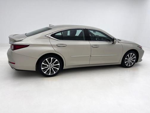 2021 Lexus ES 350 Base