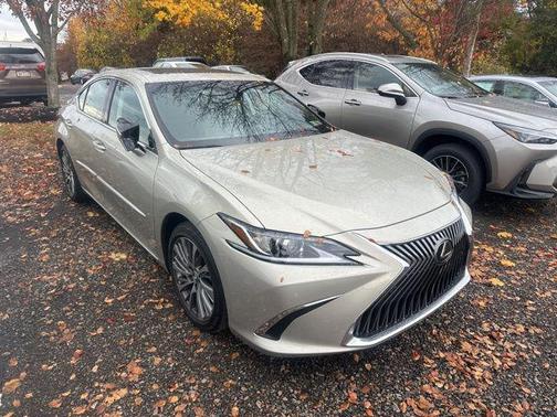 2021 Lexus ES 350 Base