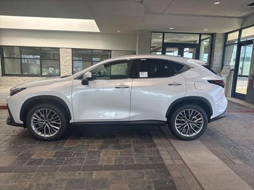 2025 Lexus NX 350h Premium