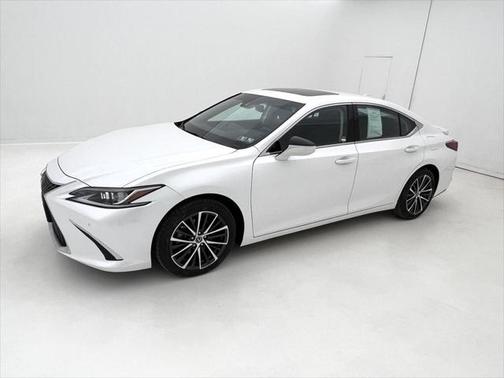 2022 Lexus ES 350 Base