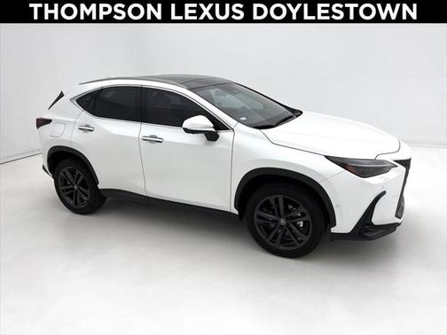 2025 Lexus NX 450h+ Luxury