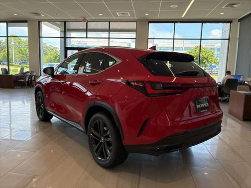 2025 Lexus NX 450h+ Luxury