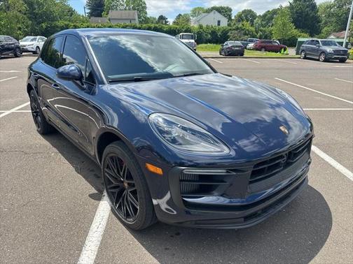 2023 Porsche Macan Base