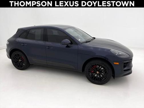 2023 Porsche Macan Base