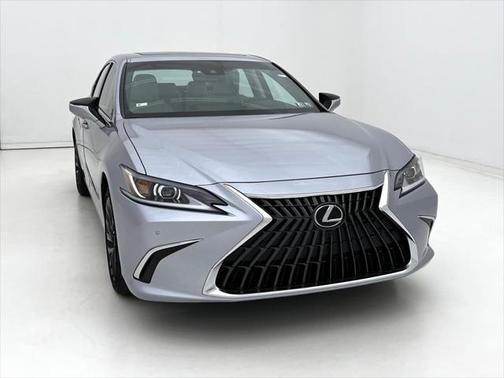 2024 Lexus ES 300h Luxury
