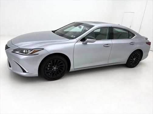 2024 Lexus ES 300h Luxury