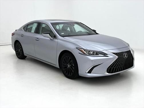 2024 Lexus ES 300h Luxury