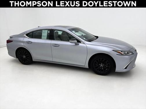 2024 Lexus ES 300h Luxury