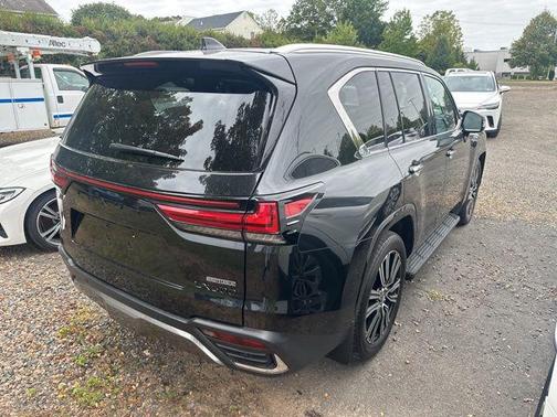 2025 Lexus LX 600 Luxury