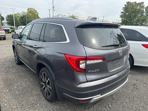 2021 Honda Pilot Touring 8-Passenger
