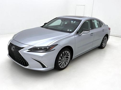 2024 Lexus ES 300h Ultra Luxury