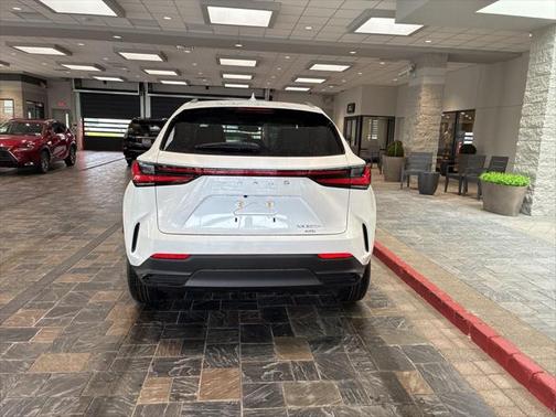 2025 Lexus NX 350h Luxury