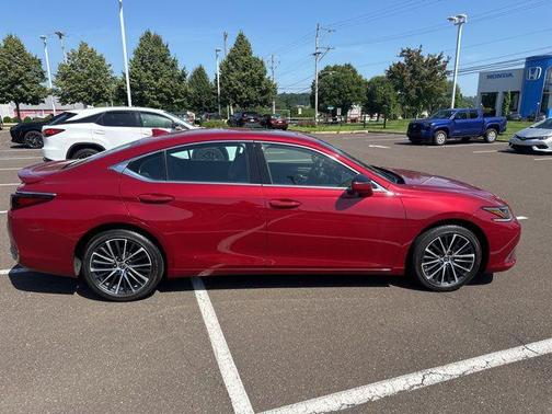 2022 Lexus ES 250 Base