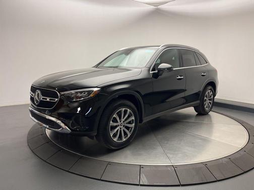 2025 Mercedes-Benz GLC 300 4MATIC