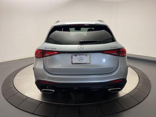 2026 Mercedes-Benz GLC 300 4MATIC