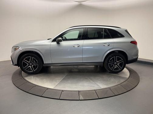 2026 Mercedes-Benz GLC 300 4MATIC