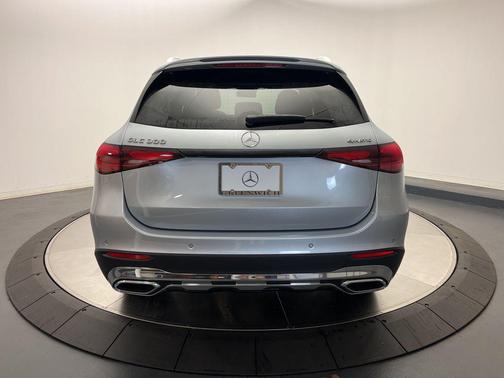 2026 Mercedes-Benz GLC 300 4MATIC