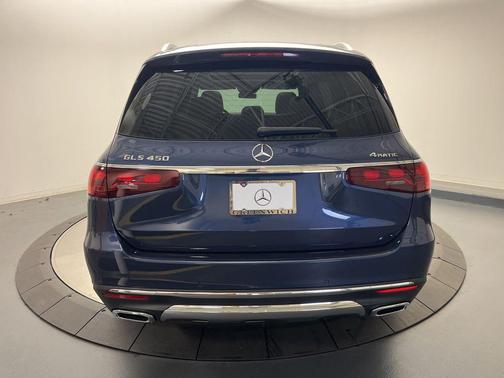 2026 Mercedes-Benz GLS 450 4MATIC