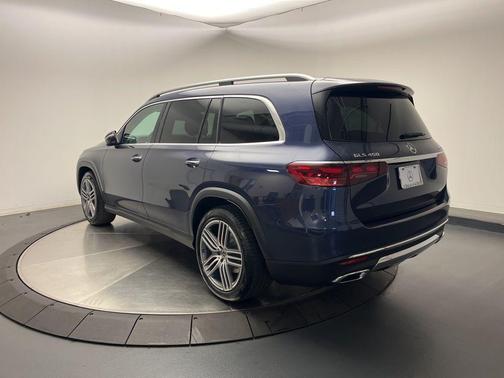 2026 Mercedes-Benz GLS 450 4MATIC
