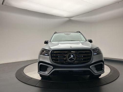 2026 Mercedes-Benz GLS 450 4MATIC