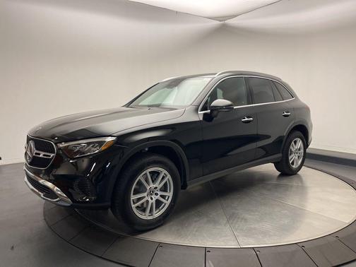 2026 Mercedes-Benz GLC 300 4MATIC