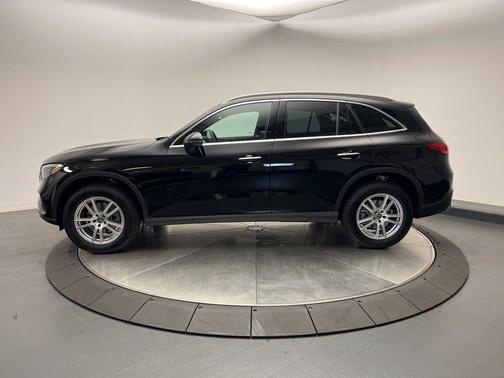 2026 Mercedes-Benz GLC 300 4MATIC