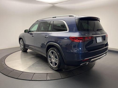 2026 Mercedes-Benz GLS 450 4MATIC