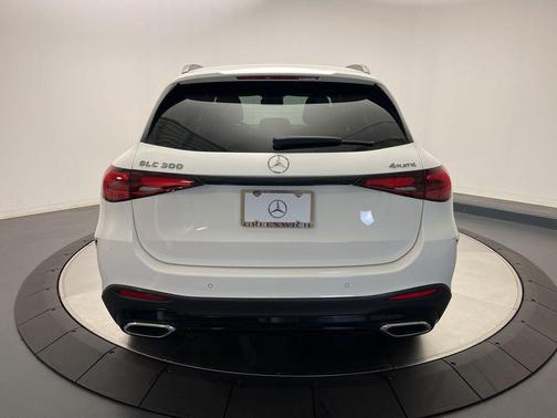 2025 Mercedes-Benz GLC 300 4MATIC