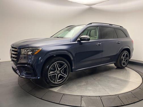 2026 Mercedes-Benz GLS 450 4MATIC