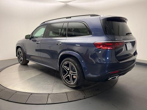 2026 Mercedes-Benz GLS 450 4MATIC