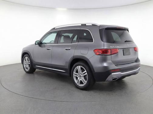 Mountain Grey Metallic 2022 Mercedes-Benz GLB 250